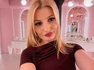 Sexo por webcam con Socialdoll