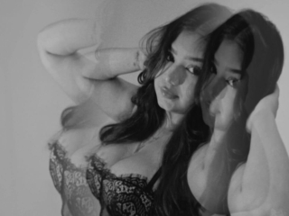 Webcam sex with Sofi_Zaens