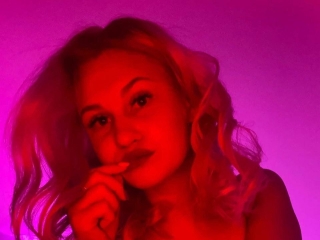 Sofia_Kenwood