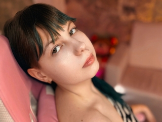 Sexo por webcam con Sofiasterns