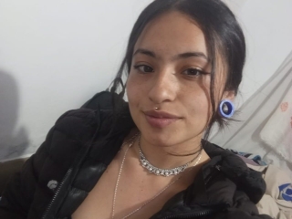 Sofisexxx69's Sexcam