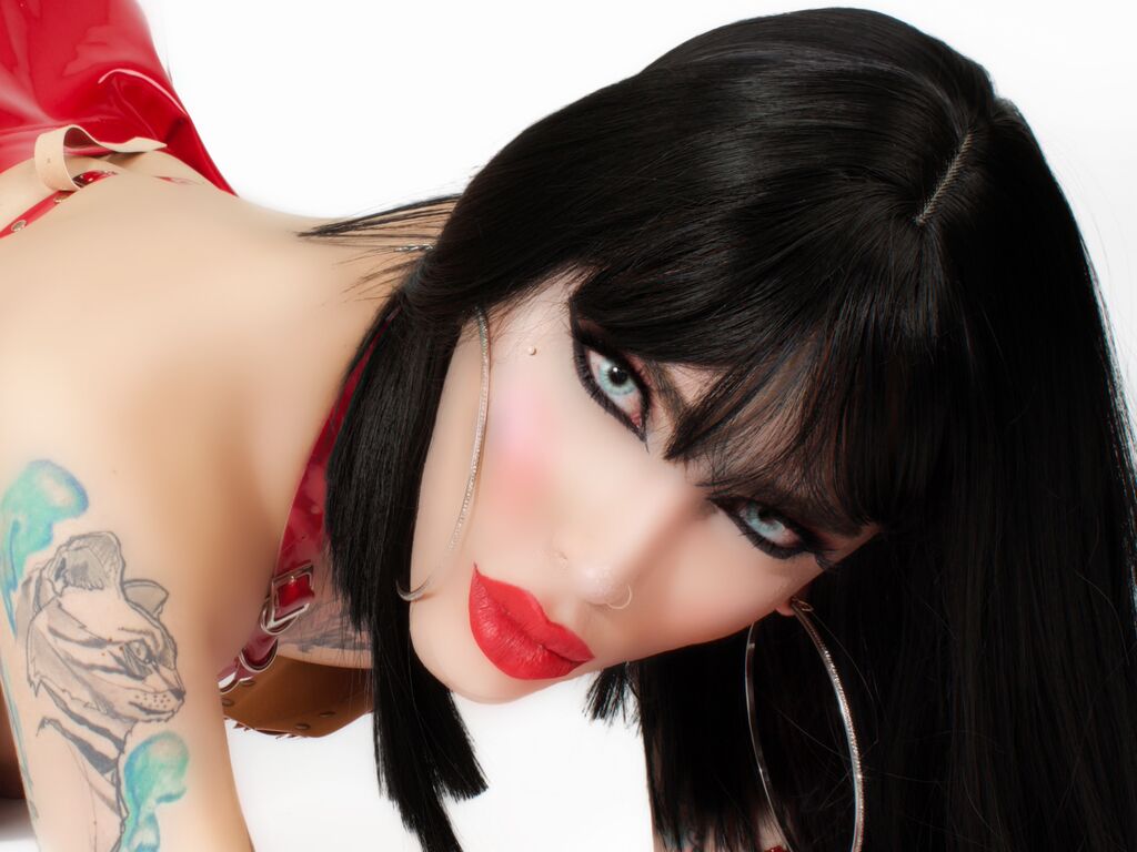 SophiaRichie's profile - Image n°10