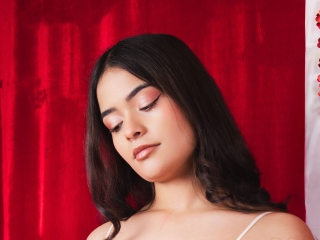 Sexo por webcam con Sophieadamst