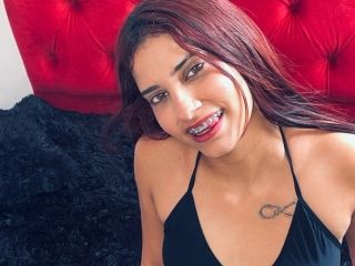 Sexo por webcam con Sophieayo