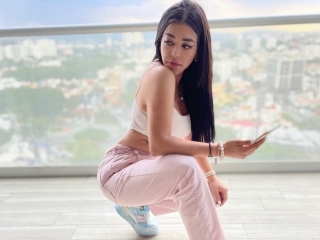 Sexcam Live Show von Soytunoviafavorita21