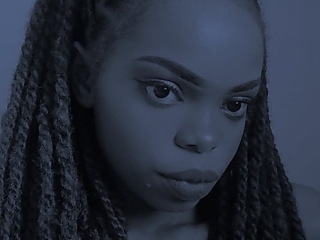 Sexo por webcam con Spicydebby1