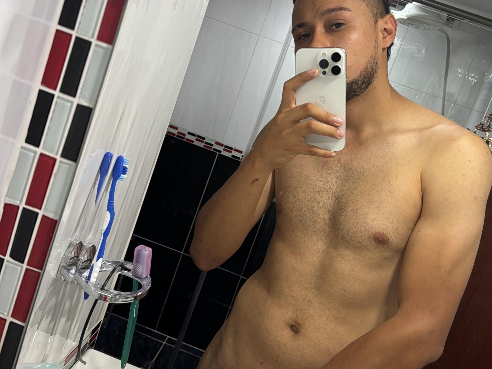 Profil de Srbrahyam - Photo n°1