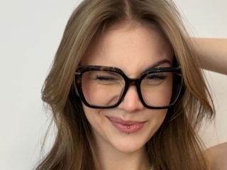 Sexo por webcam con Stormywilams