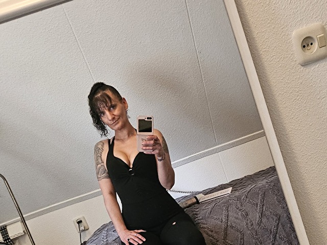 Profil de Stoutenaomi - Photo n°1