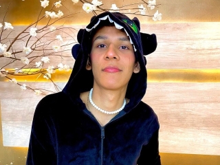Webcam sex con Strawwboyss