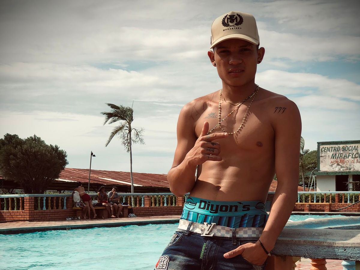 Profil de Strongerboyx - Photo n°0