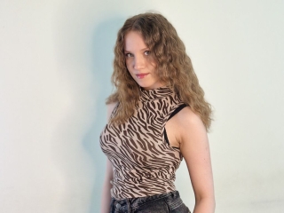 Webcam sex con Sunnivadenmon