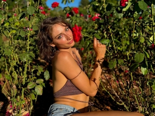 Sweetfrenchiegirl's Sexcam