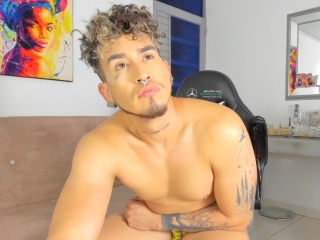 Webcam sex with Swinger_Couplee