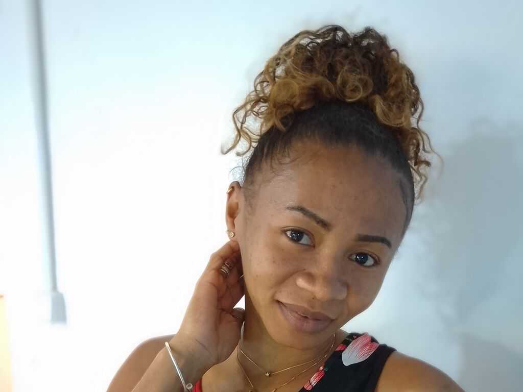 Tassena's profile - Image n°0