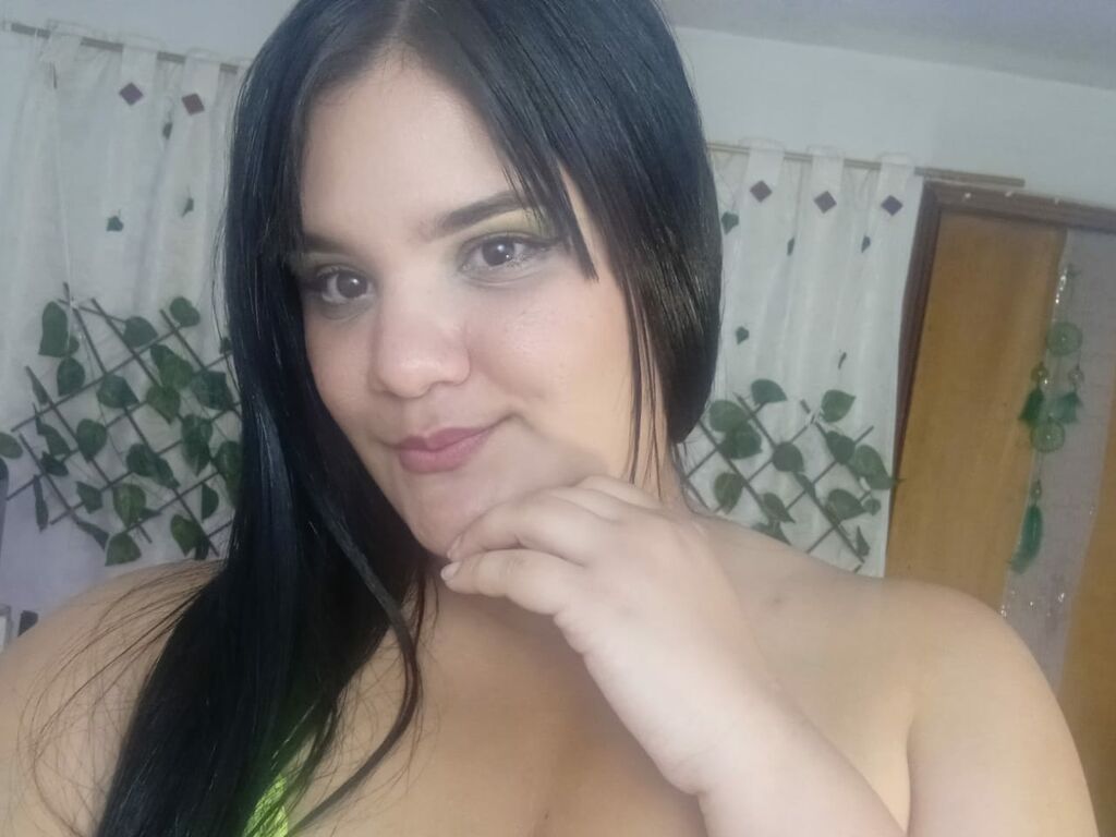 Tatianahodson's profile - Image n°0