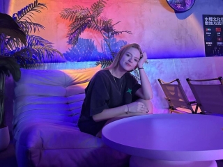 Webcam sex met Taytehewlett