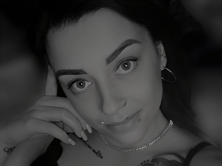 Sexo por webcam con Teakyniny