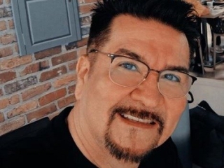 Sexo por webcam con Tellme_About_You