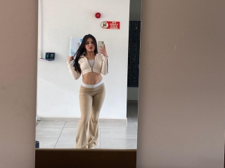 Webcam sex con Thalyssiavelith