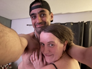 Sexcam Live Show von Thatsassycouple