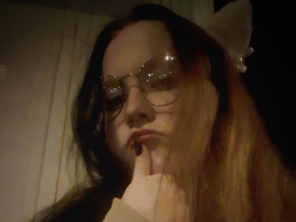 Theahandley's profile - Image n°0