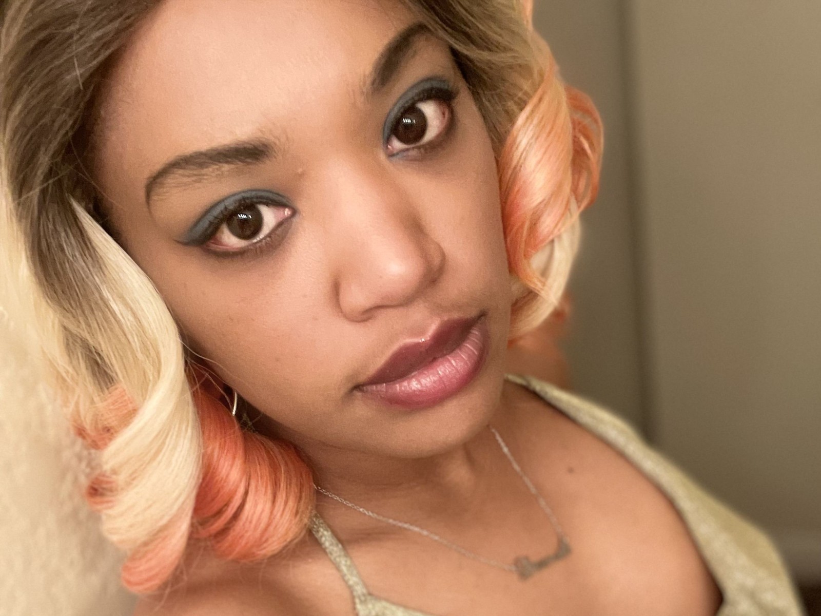 Thekelliecapri's profile - Image n°1