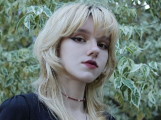 Sexo por webcam con Thelmaknight