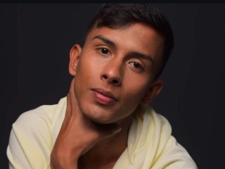 Sexo por webcam con Thiagofosters