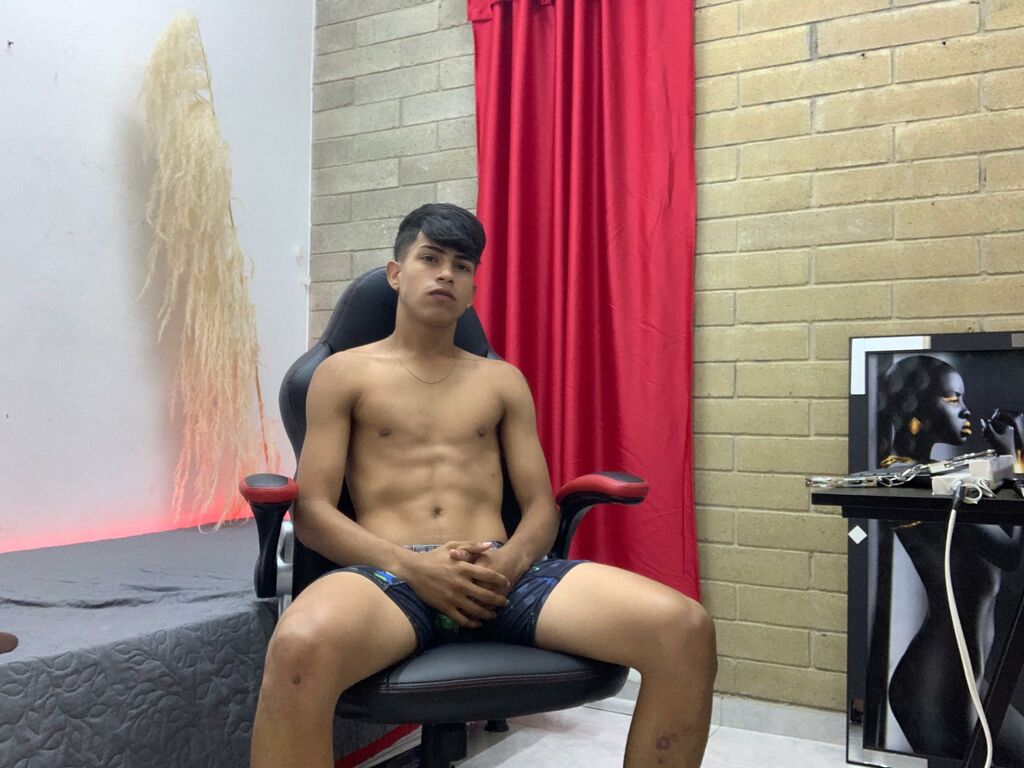 Thiagotom's profile - Image n°0