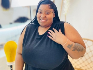 Sexo por webcam con Thickassmammie26