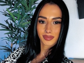 Sexo por webcam con Tiacyrrus