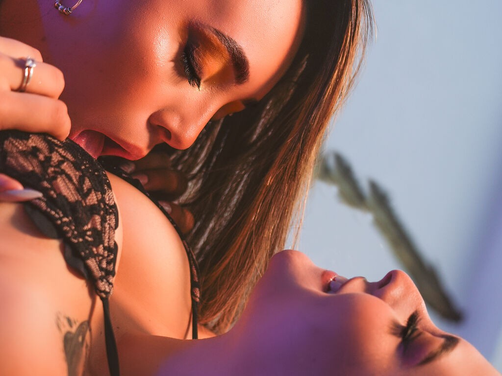 Tifanyandlisa's profile - Image n°0