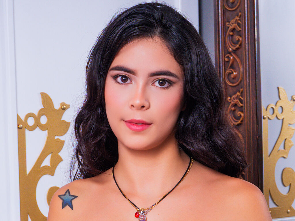 Tiffanybaez's profile - Image n°1