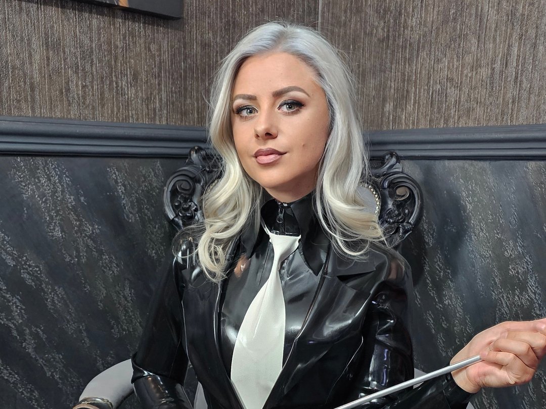 TiffanyDeen's profile - Image n°0