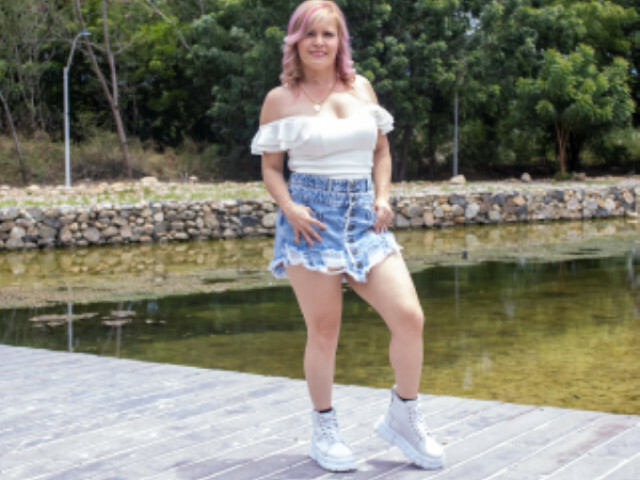 Perfil con TinaCharter - Imagen  n°5