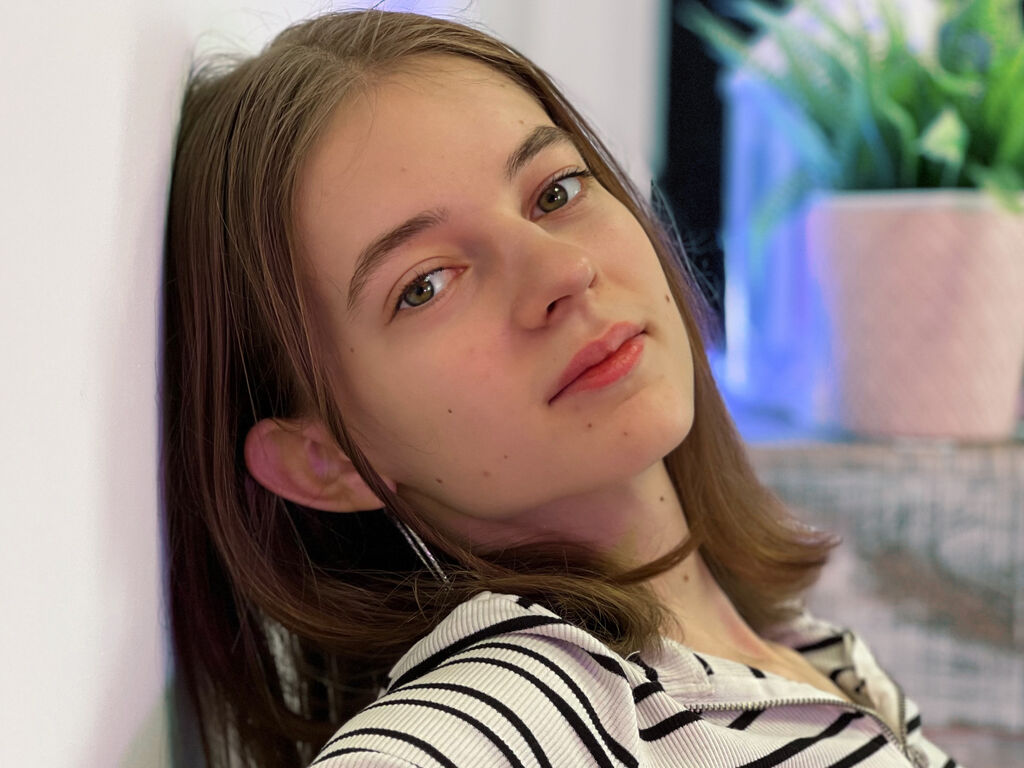 Tinadavis's profile - Image n°0