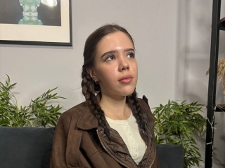 Webcam sex con Tinaryaann