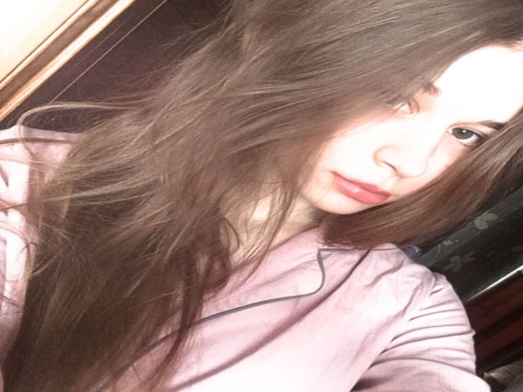 Tinishadubbert's profile - Image n°2