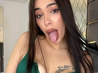 Sexo por webcam con TishaDesiree