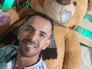 Sexo por webcam con Tomasgerau