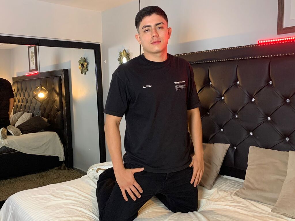 Tomgreyy's profile - Image n°1