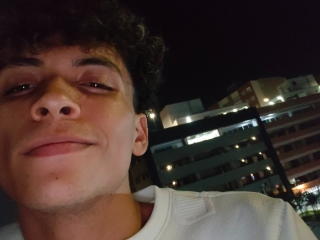 Webcam sex con Tommycrowford