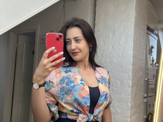Live Sex Toniacaketwo