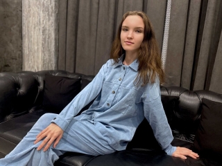 Sexo por webcam con Torirobbins