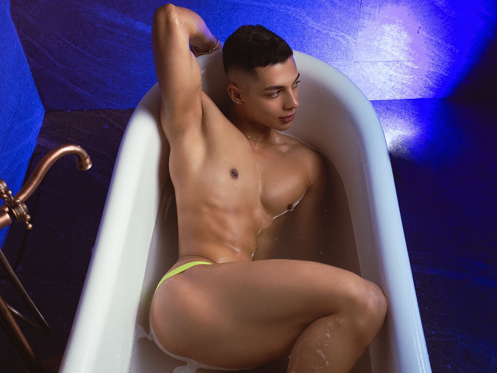 Troyewiilliams's profile - Image n°4