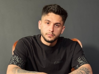 Webcam sex with Troywade