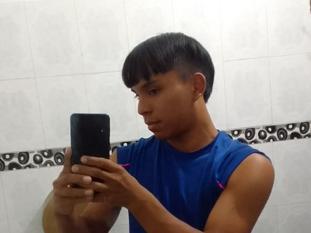 Tylernavas's profile - Image n°1