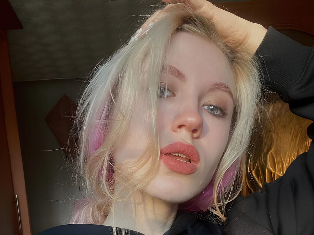 Udeledarlington's profile - Image n°1