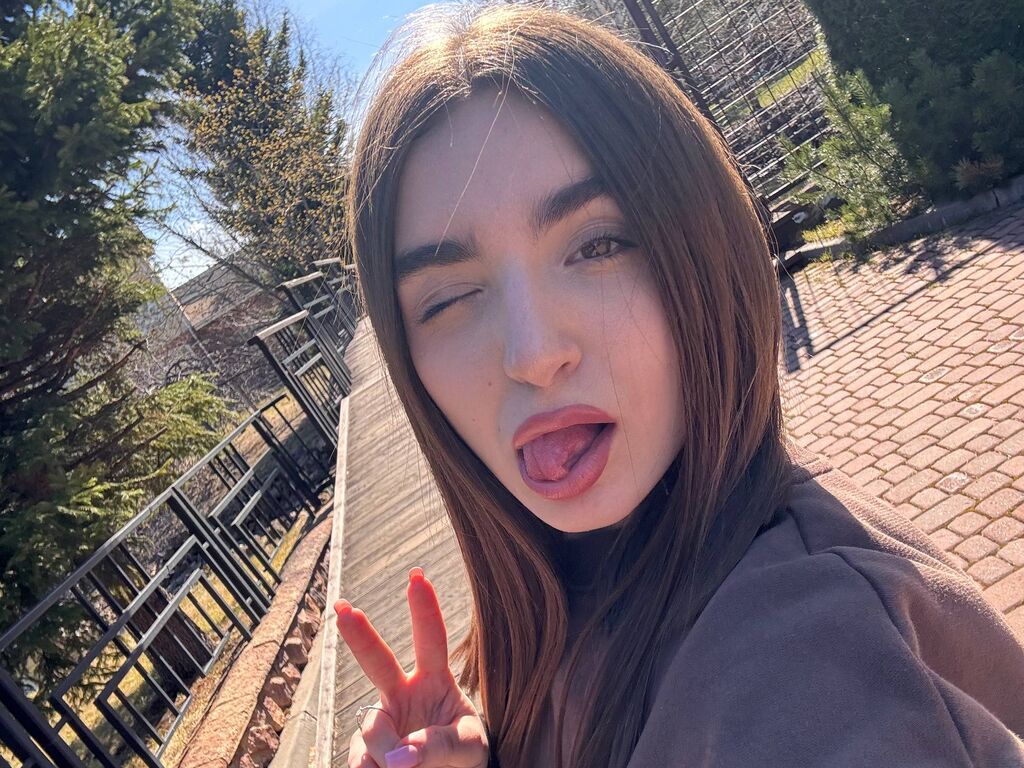 Valariezohn's profile - Image n°1